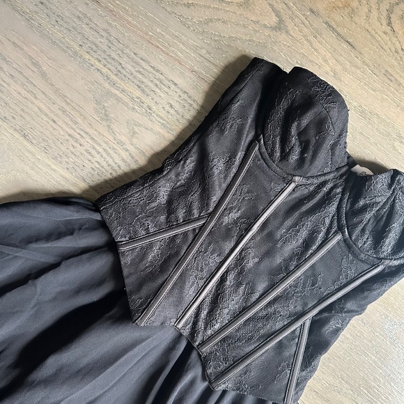 Oh Polly Strapless Lace Corset Mini Dress - Picture 3 of 7